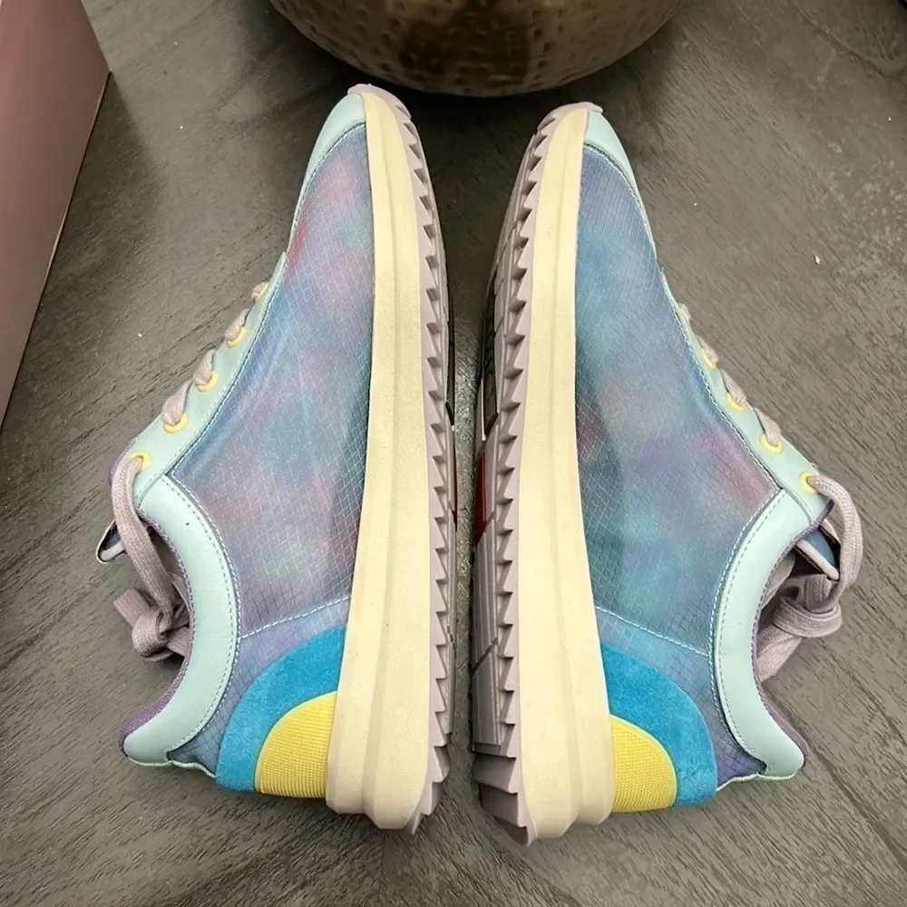 Franco Sarto Venice Sneaker in Cloud